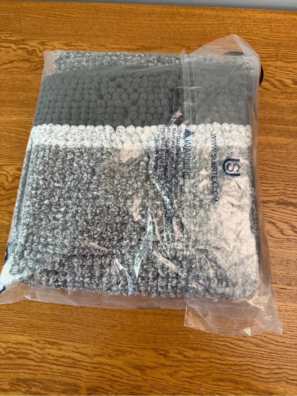 Mersin Gradient Chenille Water Absorbent Soft Plush Bath Rug 20”x32”